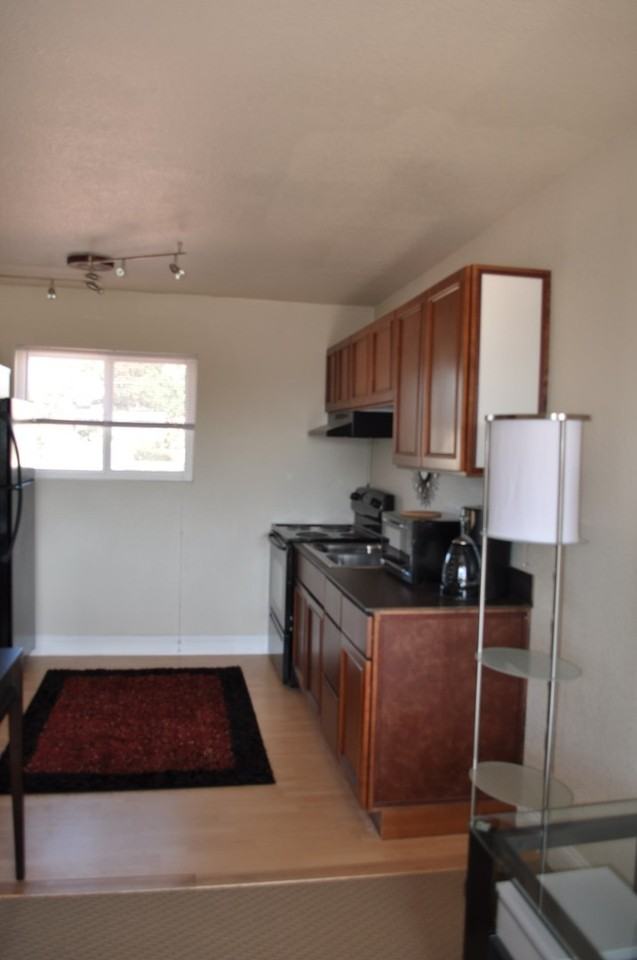 Alborz Studios - Photo 3 of 8