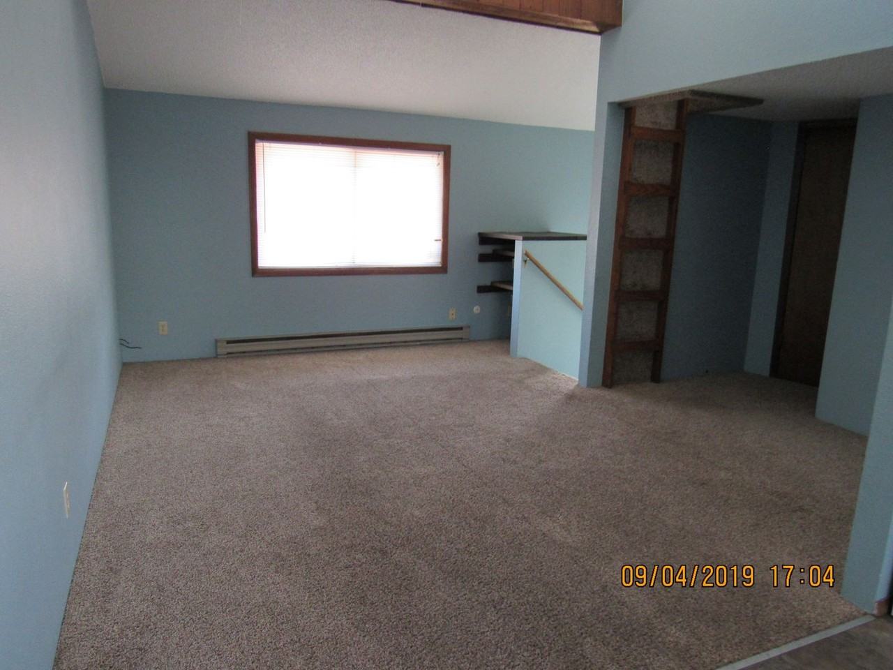 747 Elder Court - Photo 2 of 12