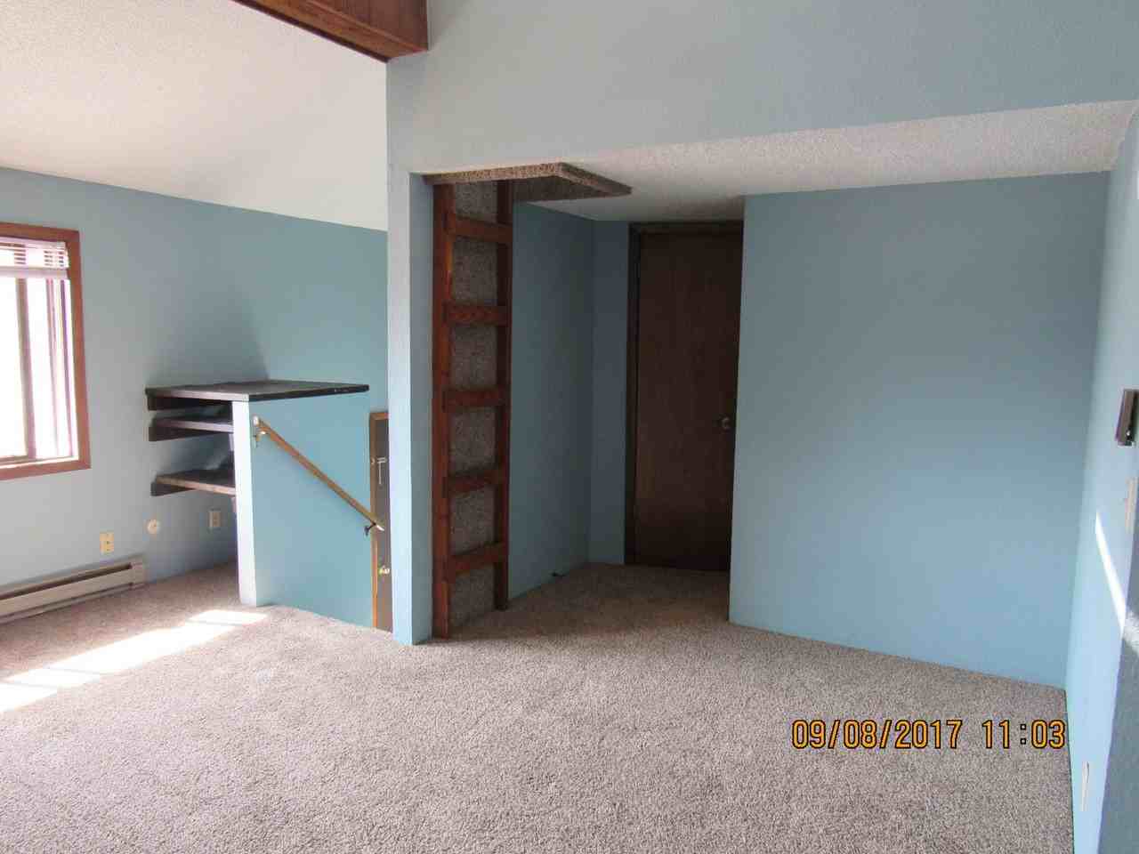 747 Elder Court - Photo 5 of 12