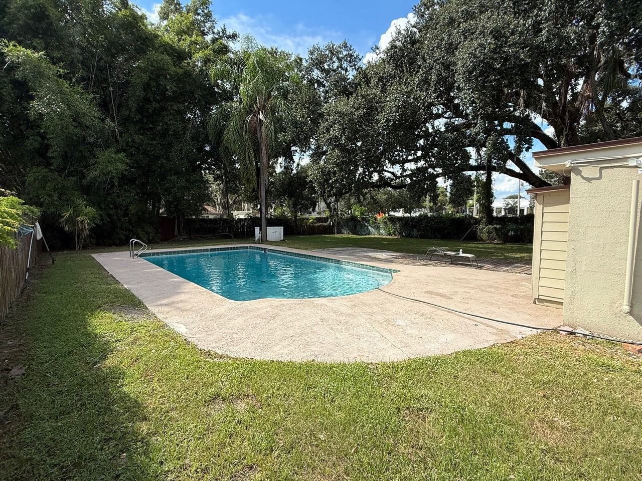 2718 S Sunrise Ct - Photo 4 of 25