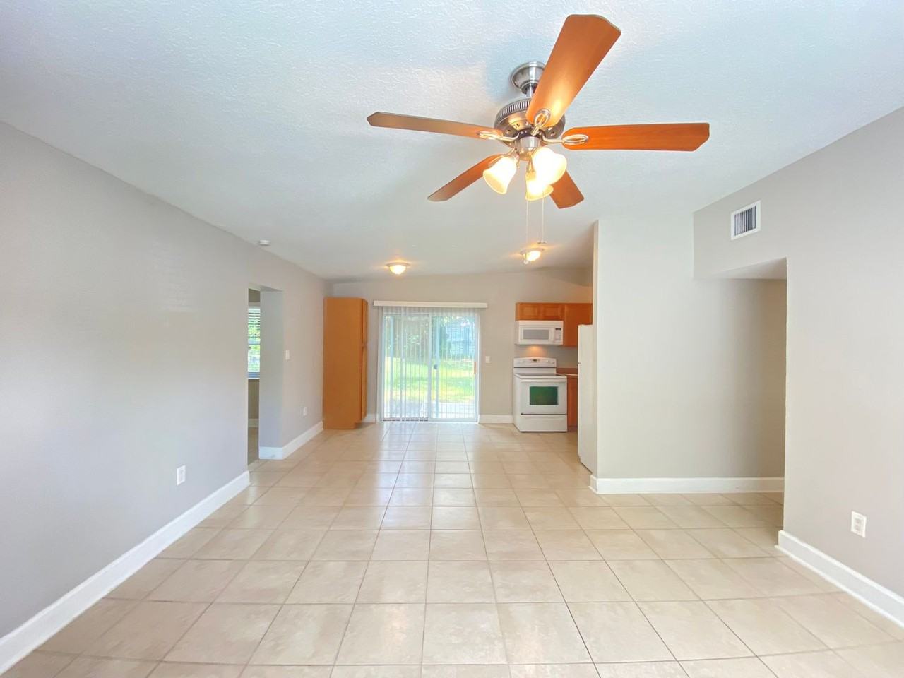 1007 N Glenwood Ave - Photo 2 of 33