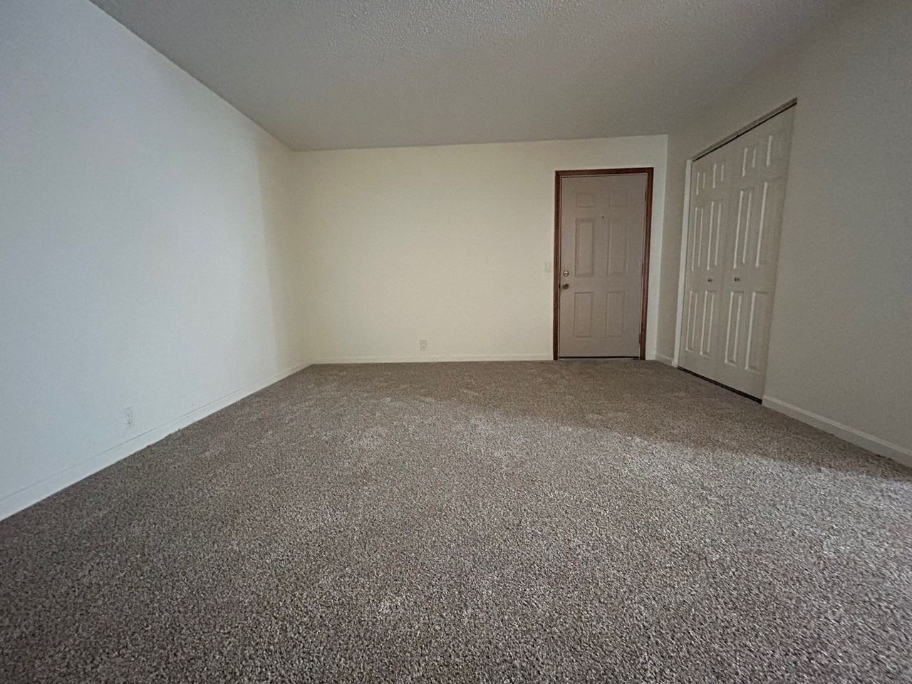 709 Dondee Dr #8 - Photo 2 of 8