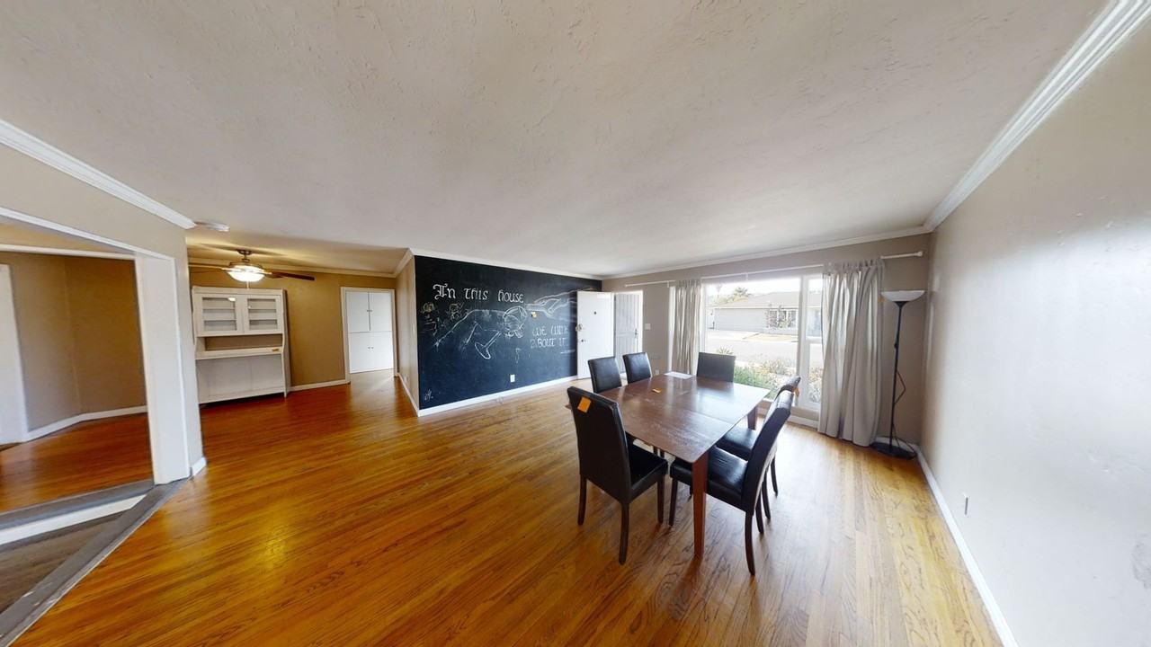 6243 Dorothy Drive - Photo 4 of 22