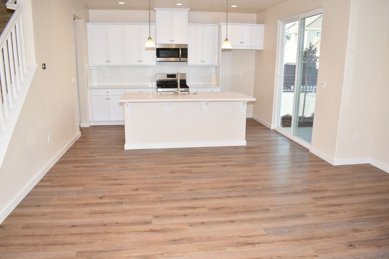 5003 Jewel St - Photo 5 of 26