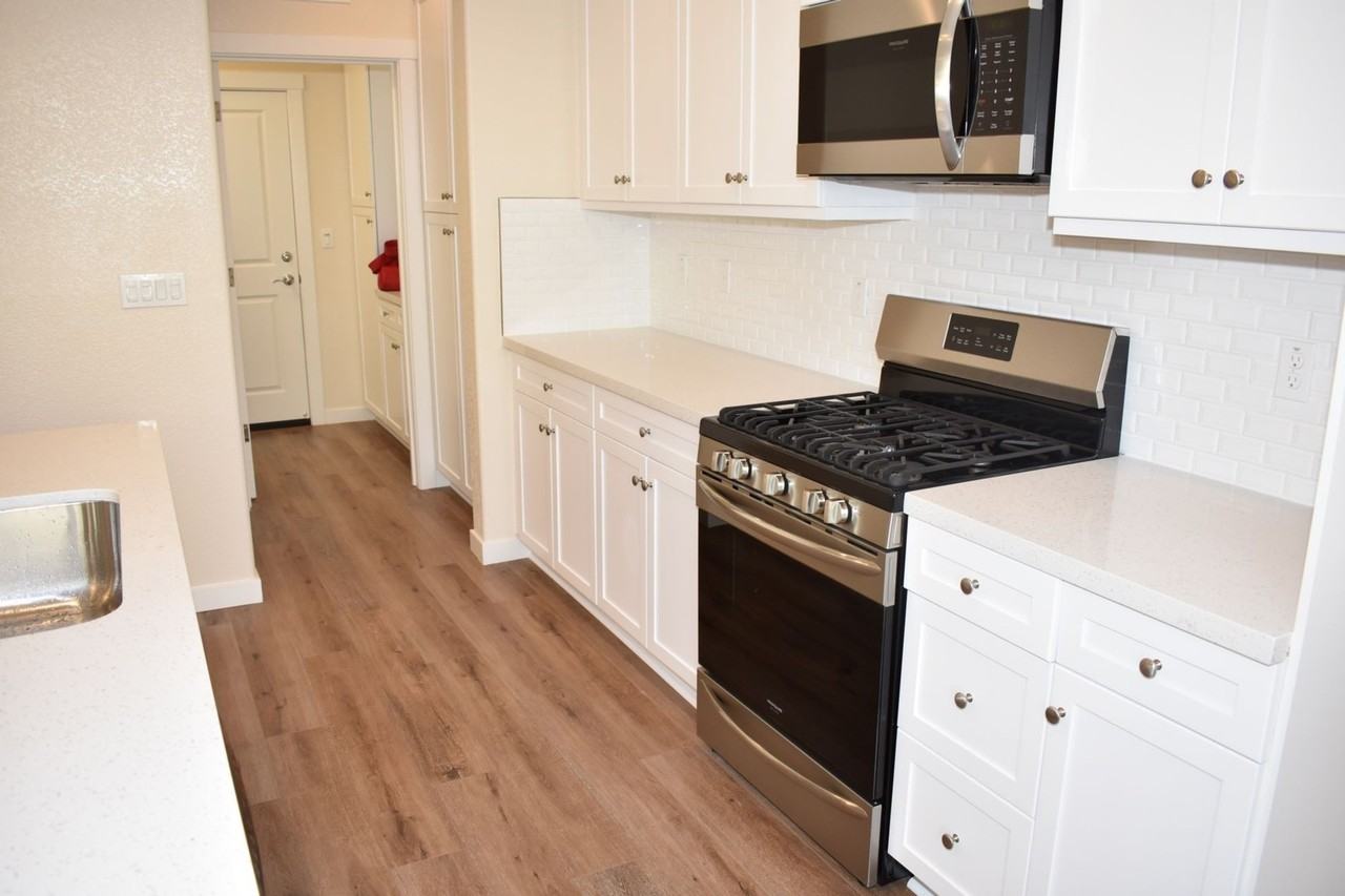 5003 Jewel St - Photo 7 of 26