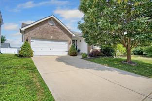 404 Tailfeather Dr - Photo 1 of 1
