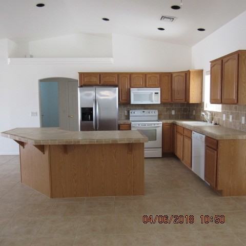 2142 Pima Dr N - Photo 3 of 19