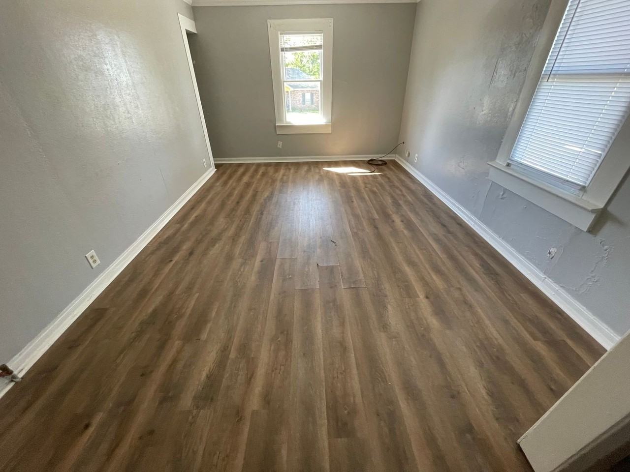 2813 Louisiana Avenue - Photo 2 of 7