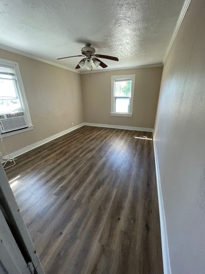 2813 Louisiana Avenue - Photo 6 of 7