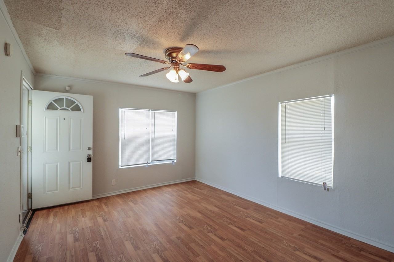 2103 Kewanee Ave - Photo 3 of 7