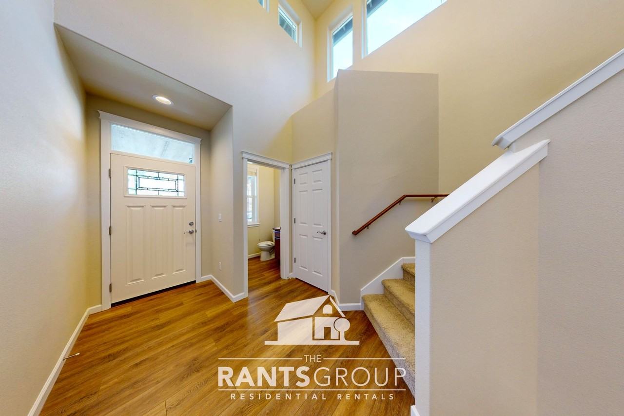 8825 Shepard Way Ne - Photo 7 of 23