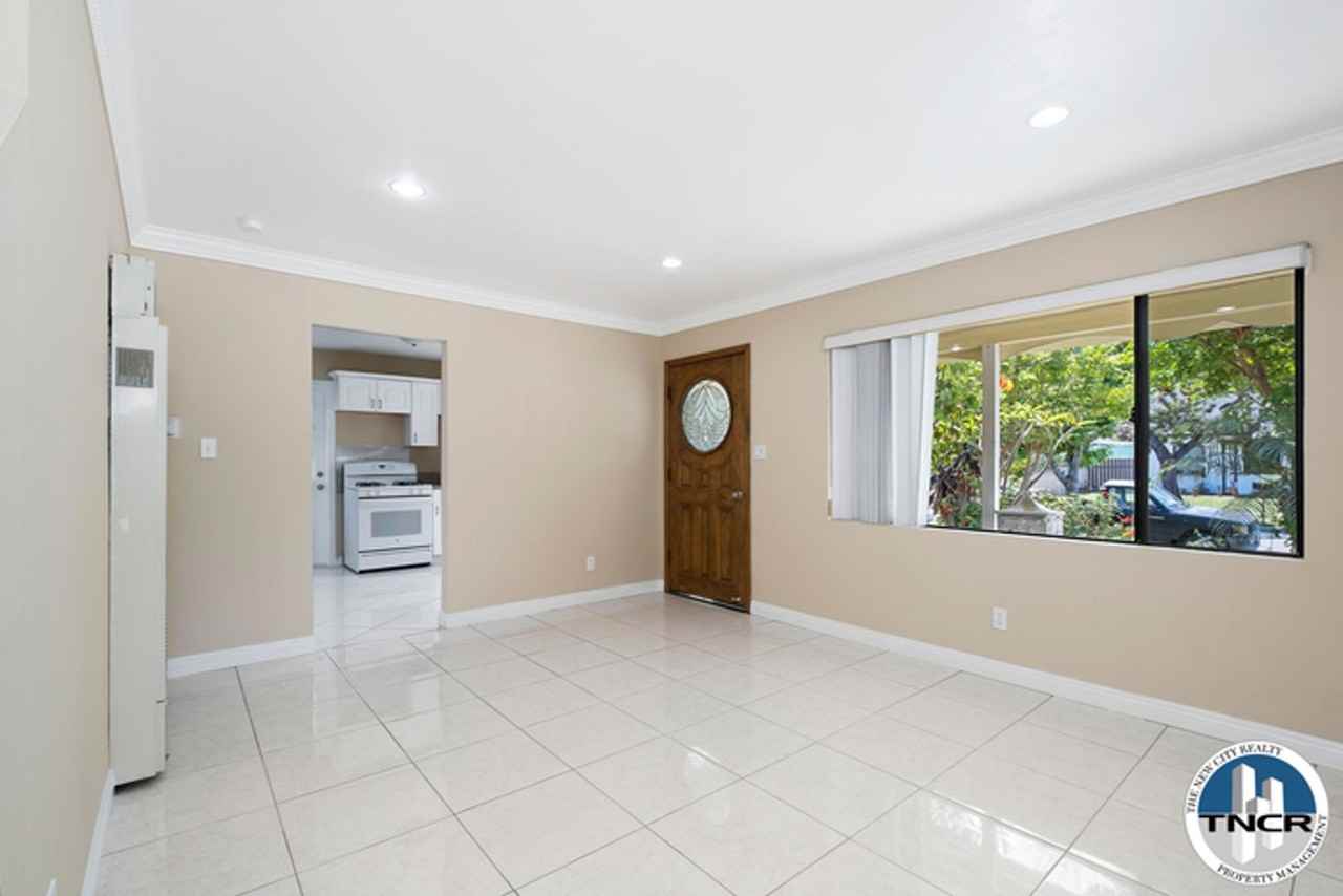 13128 Duffield Ave - Photo 2 of 14