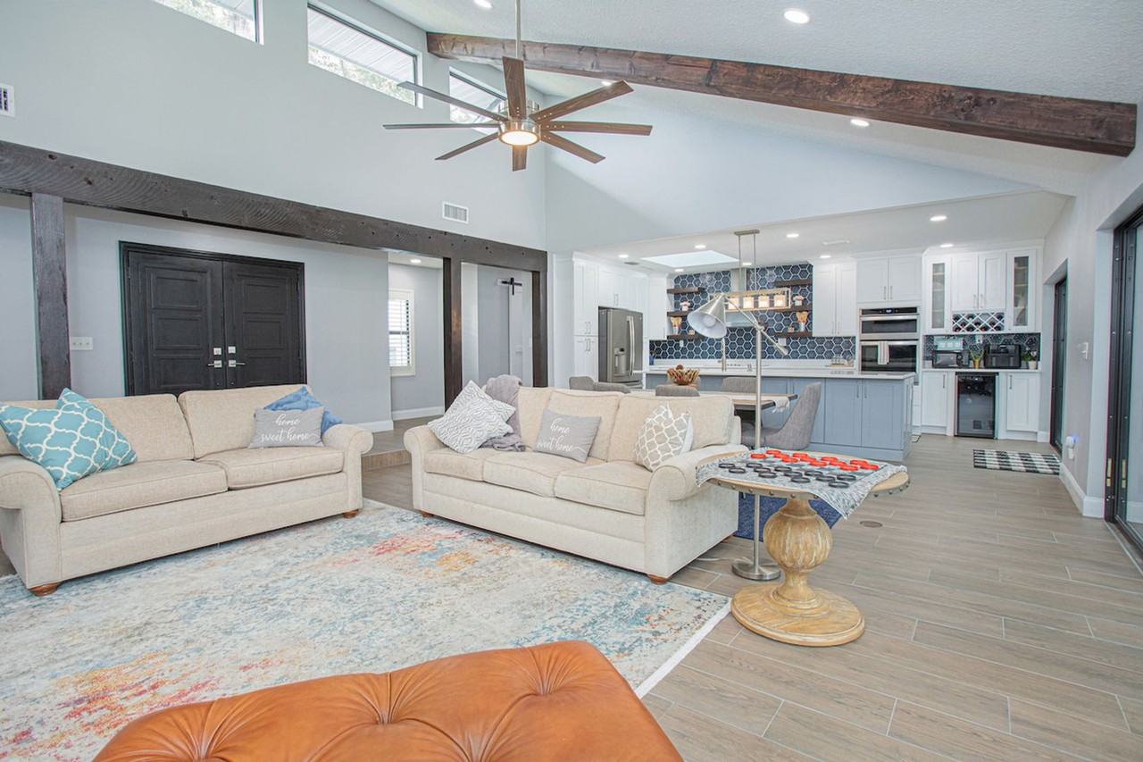 3160 Whisper Wind Dr - Photo 3 of 37