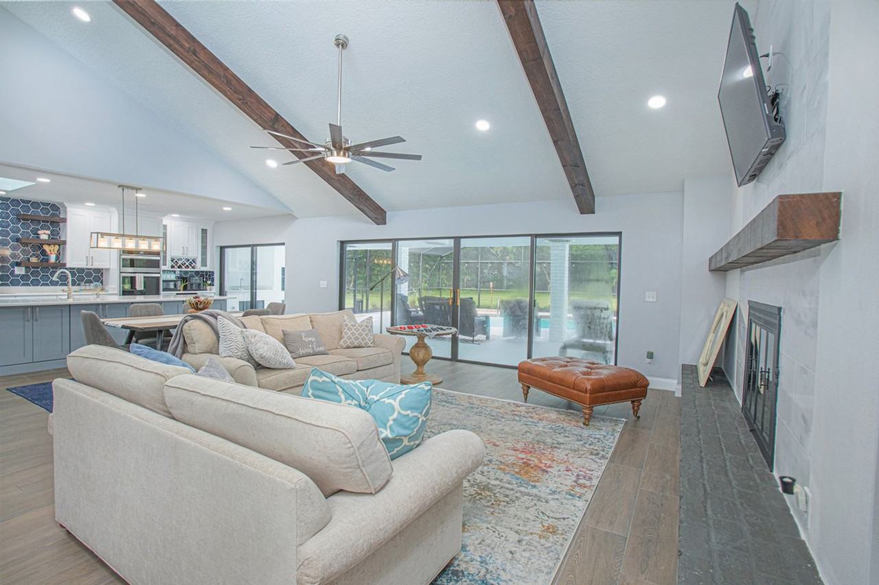 3160 Whisper Wind Dr - Photo 4 of 37