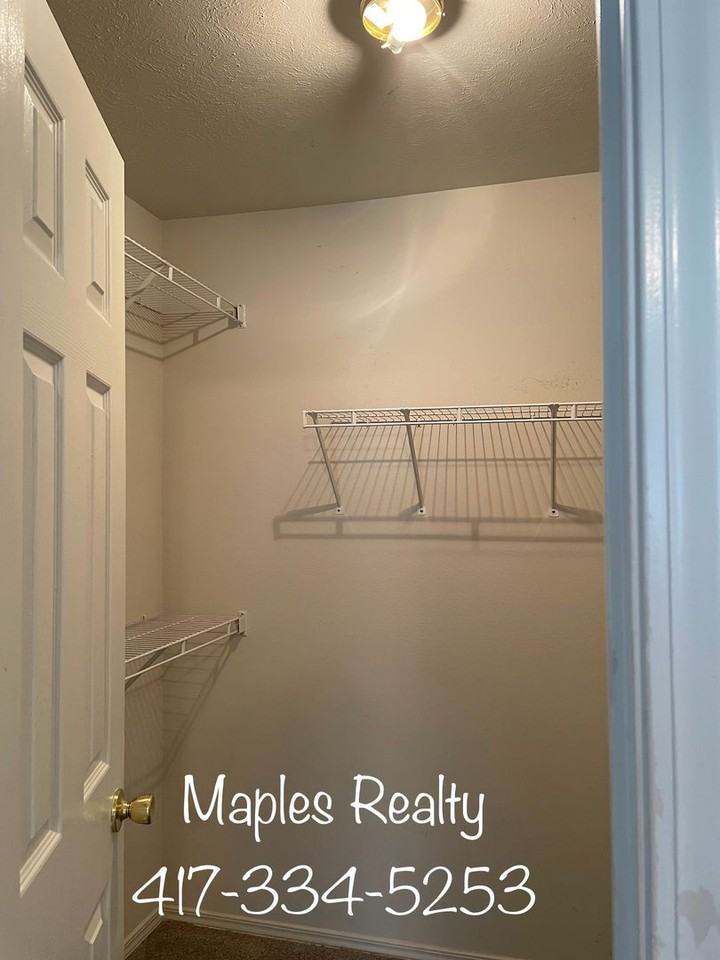 126 Forest Ln - Photo 5 of 6