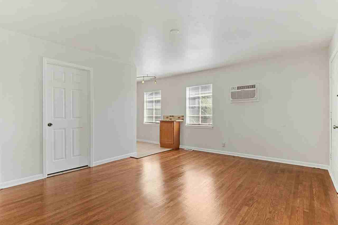 1390 Alton St - Photo 2 of 26