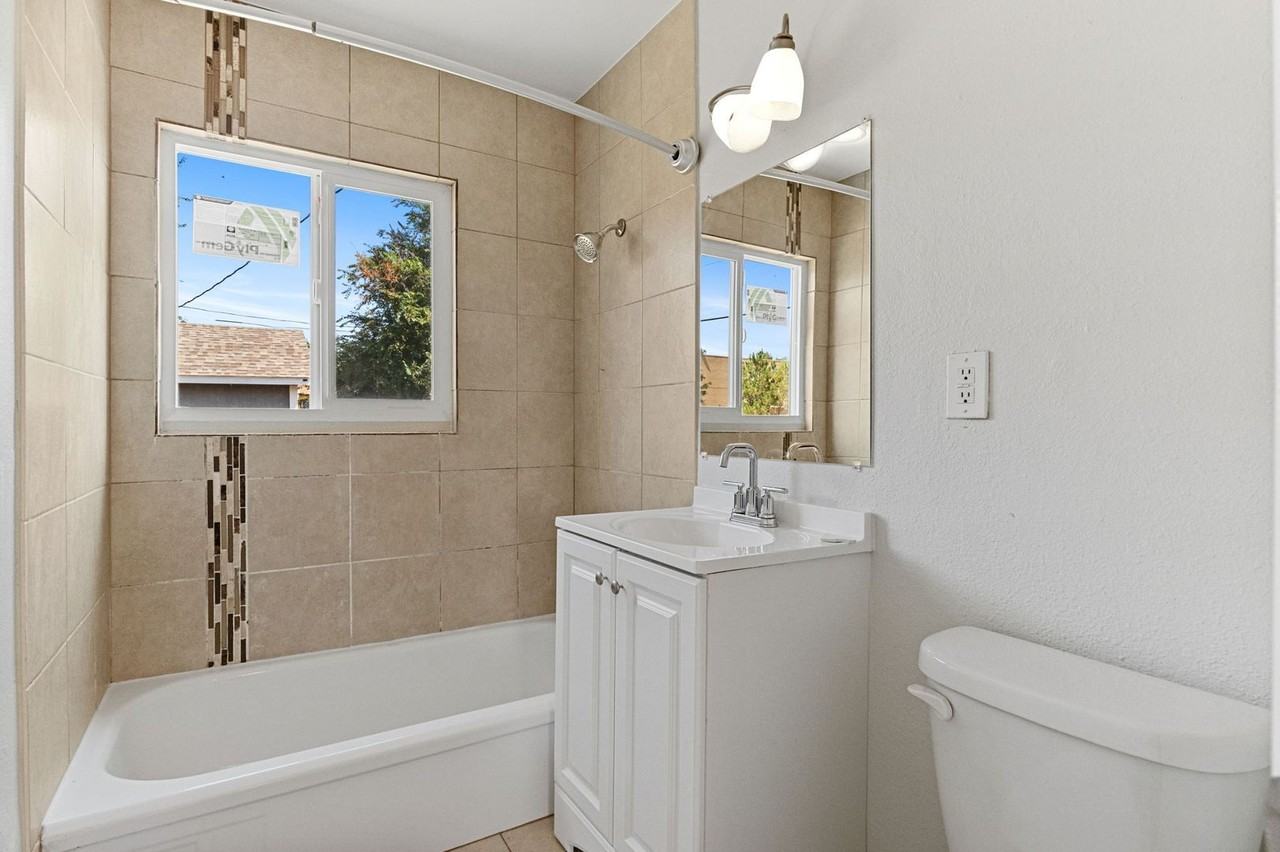 1390 Alton St - Photo 7 of 26