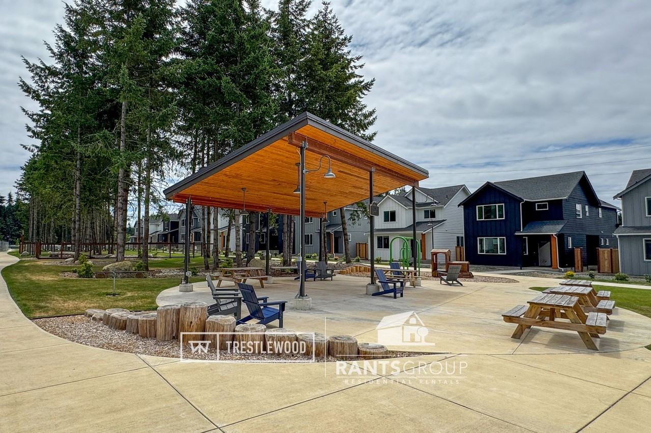 Trestlewood Townhomes - Photo 5 of 44