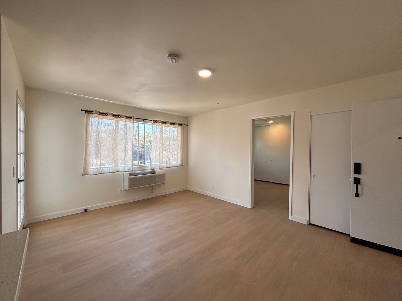 6079 La Prada St - Photo 7 of 15