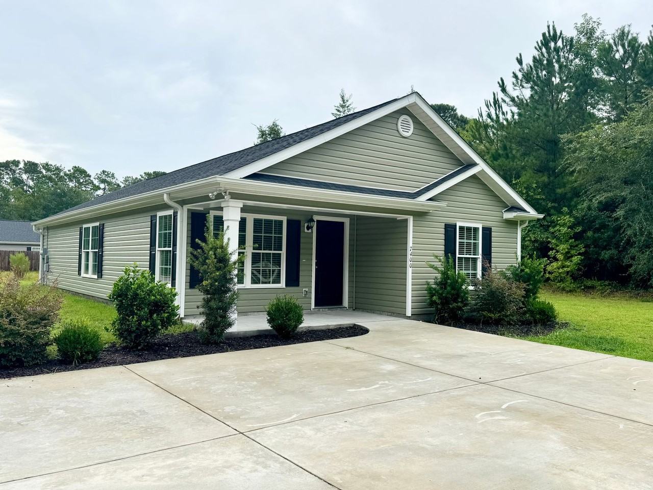 7370 Hucks Rd - Photo 2 of 19