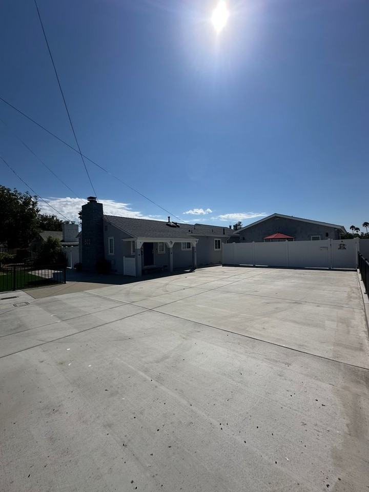 522 Garfield Avenue - Photo 3 of 43