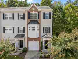 featured image of 2758 Wyntercrest Ln