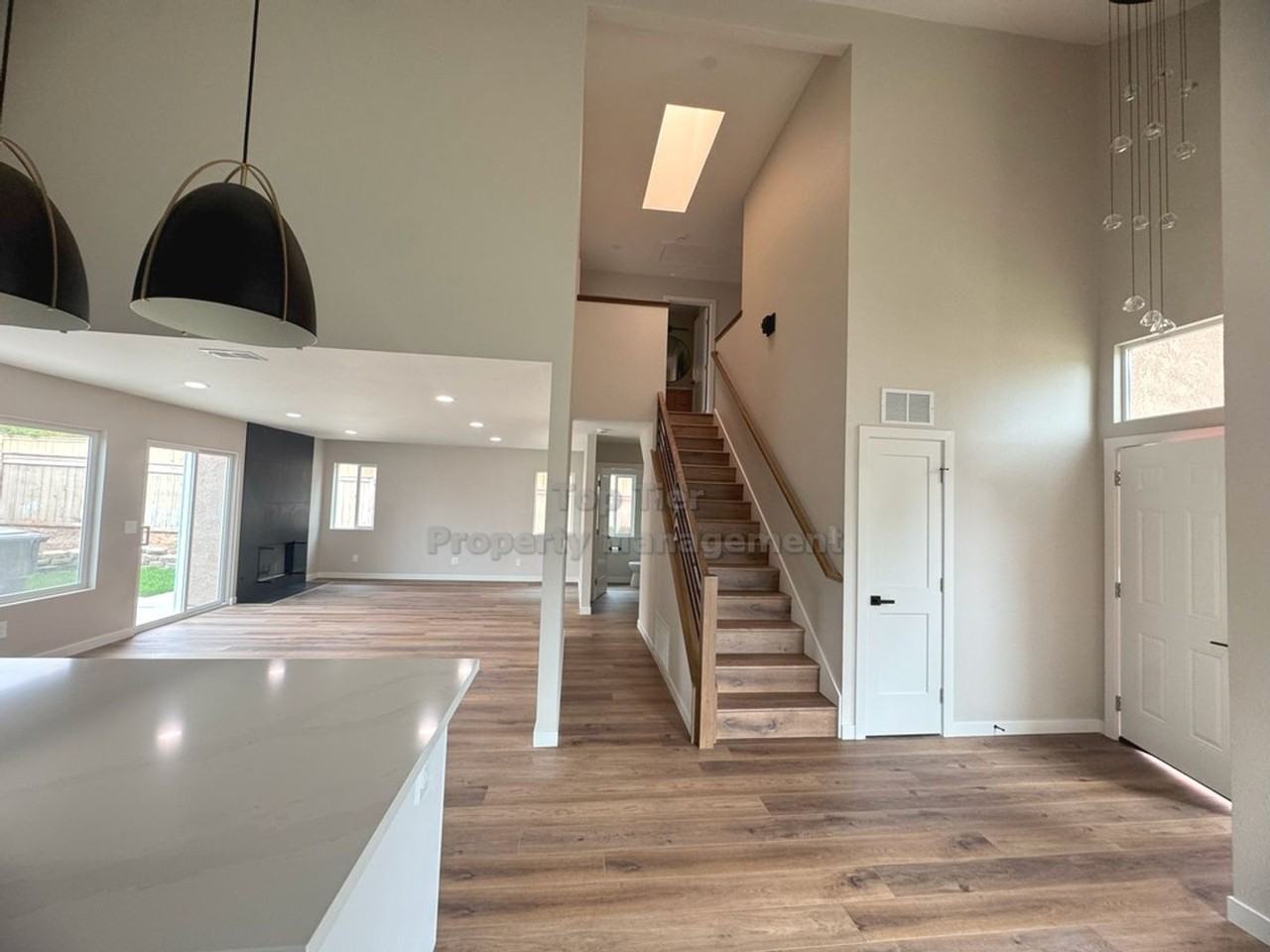 1641 Promontory Ridge Way - Photo 5 of 18