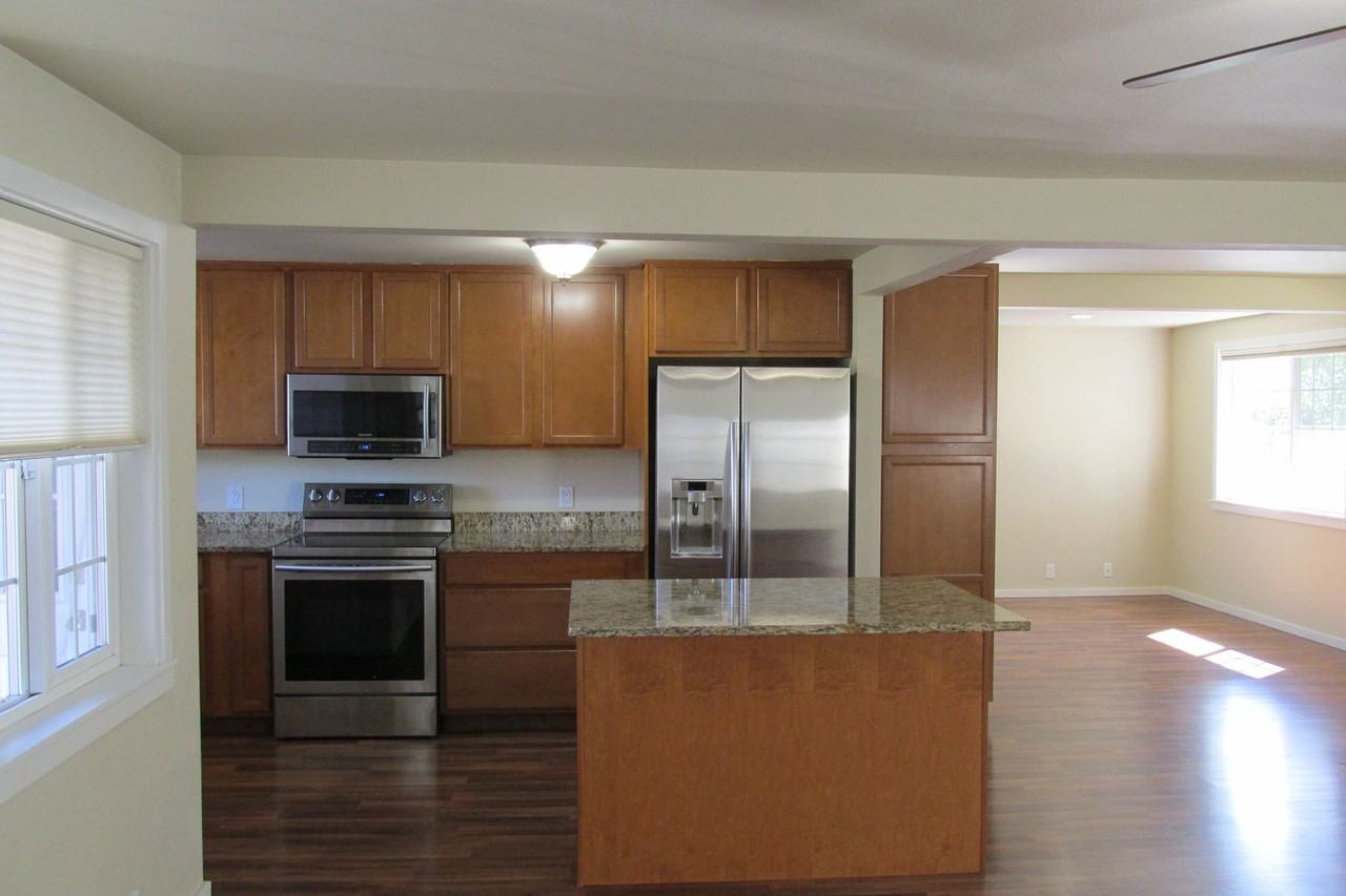 1714 S 14th St - Photo 2 of 16