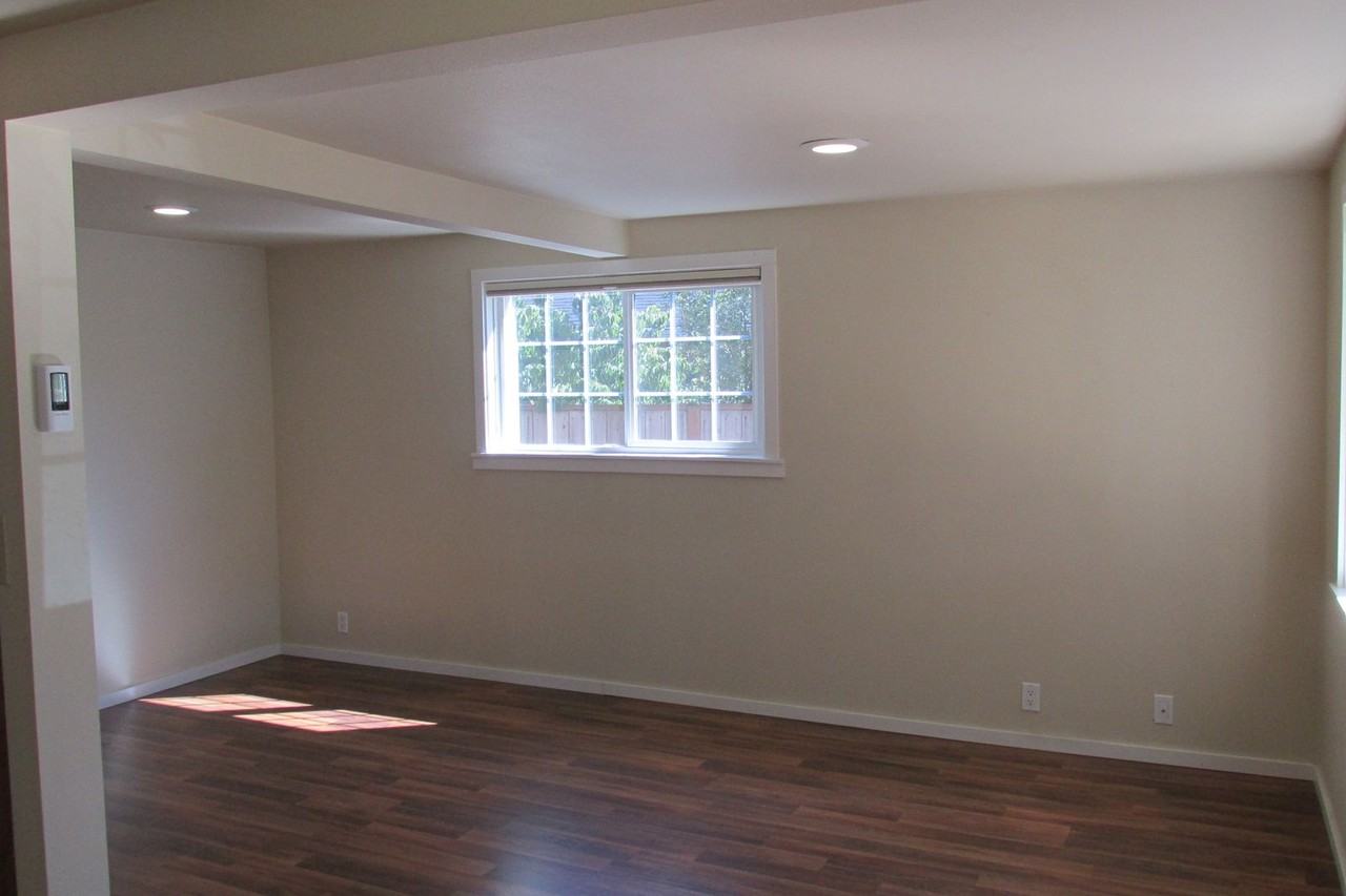 1714 S 14th St - Photo 5 of 16
