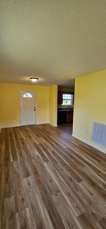 225 Jack Hunt Road - Photo 3 of 10