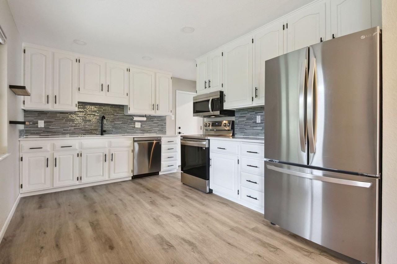 2963 S Vrain St - Photo 7 of 26