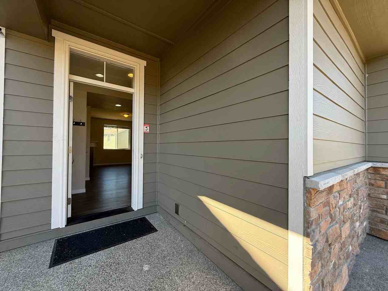 13714 67th Ave E - Photo 2 of 26