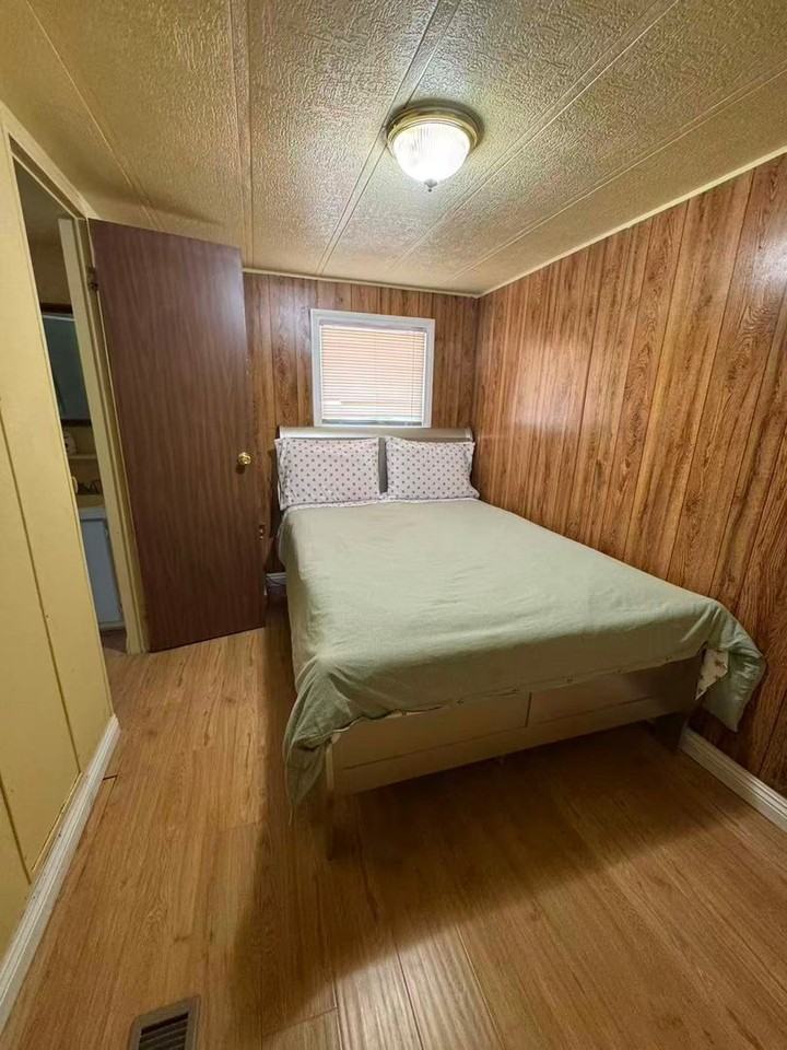 551 Piltz Rd - Photo 2 of 19