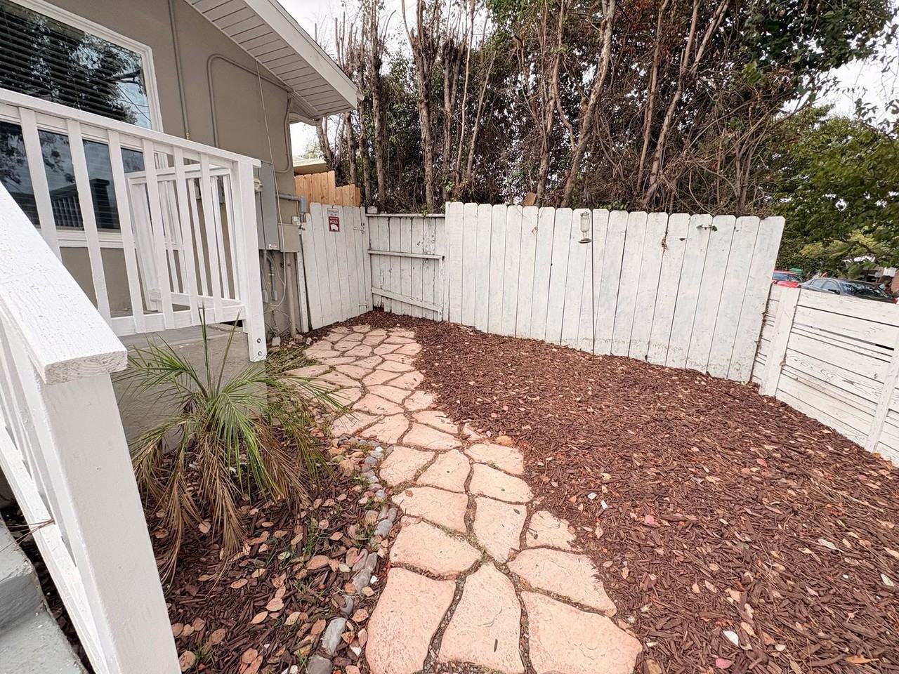 4931 Auburn Dr - Photo 2 of 14