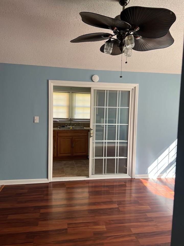 514 Monroe St - Photo 7 of 19