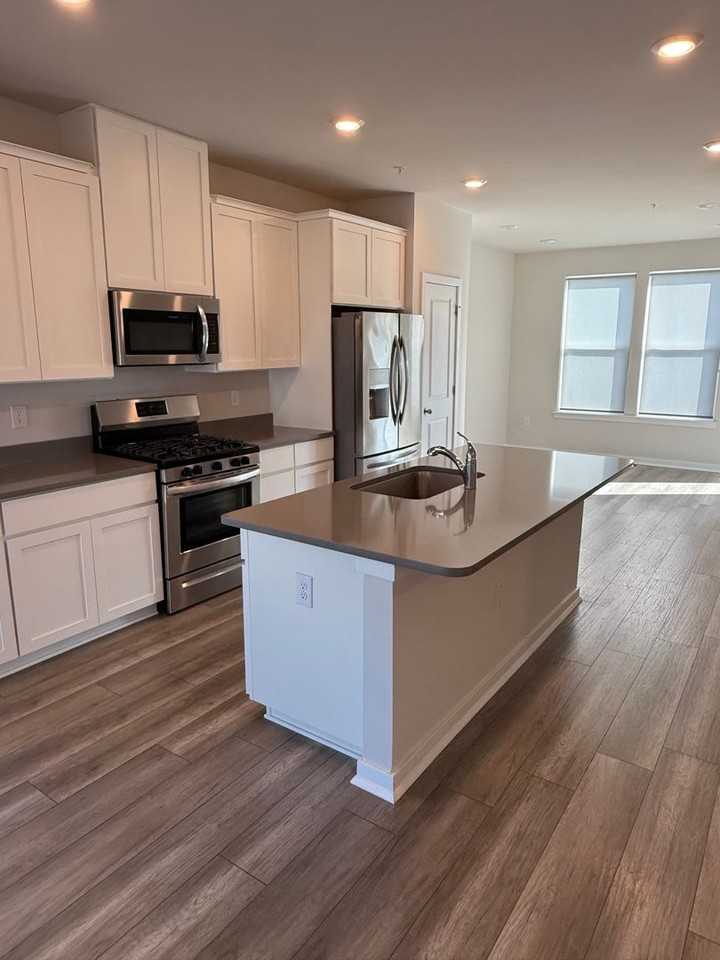 4948 Brookside Court - Photo 6 of 26