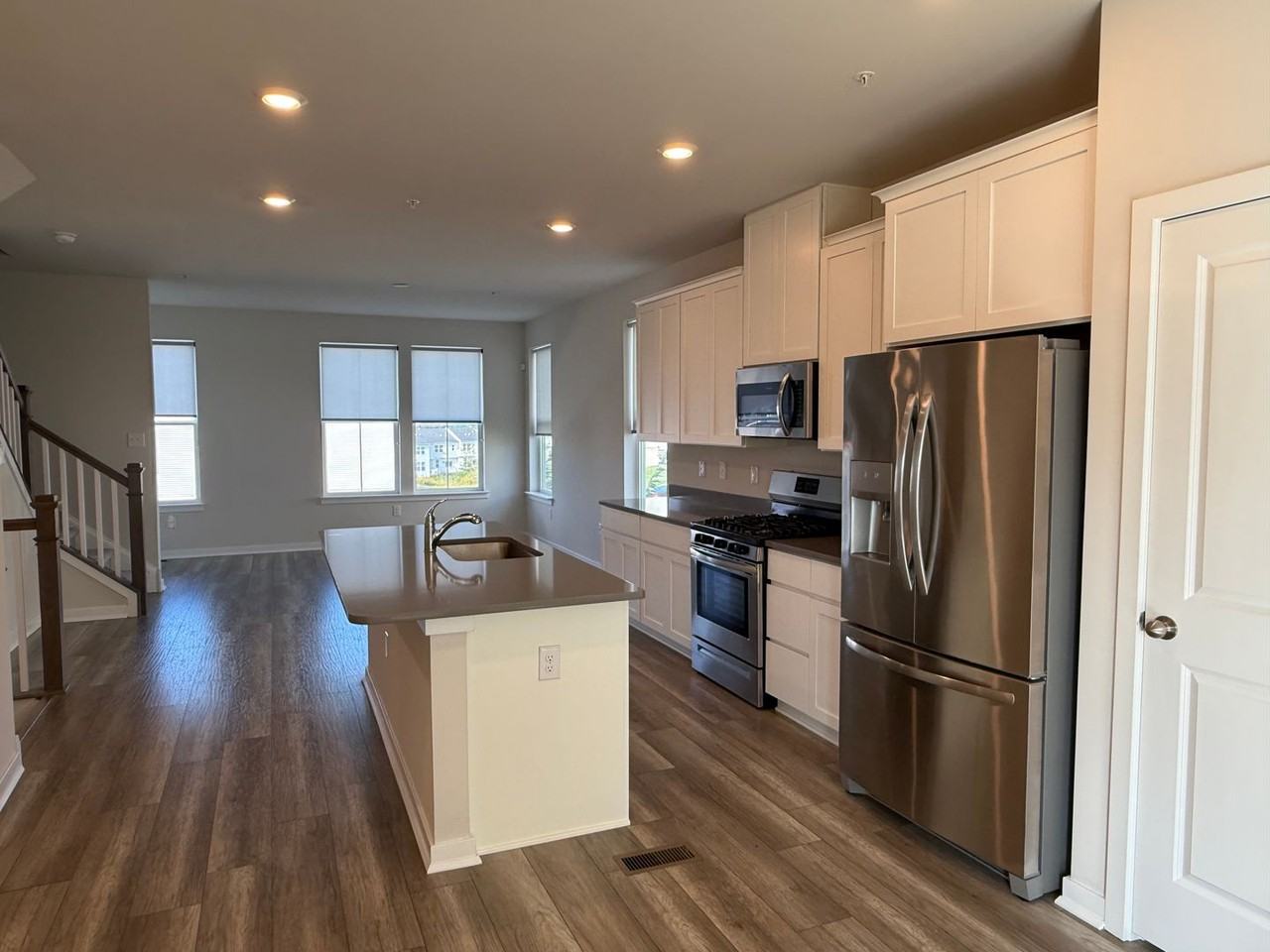 4948 Brookside Court - Photo 7 of 26