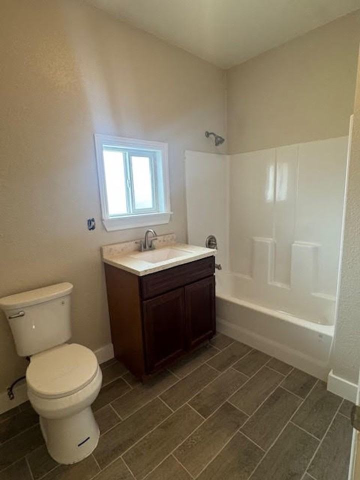 617 N Bonnie Beach Pl - Photo 3 of 9