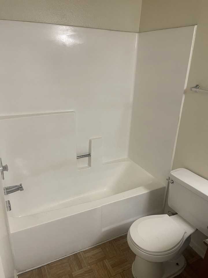 Finisterra Apartments North - Photo 3 of 29