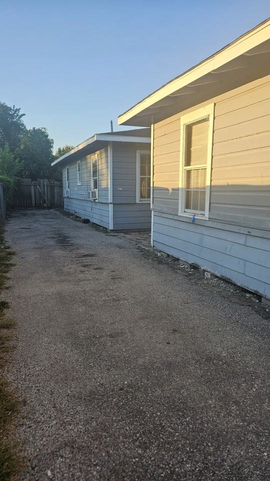 Crane - Photo 3 of 19