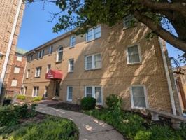 featured image of 1422 E State St