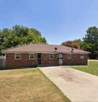 1624 Stewart St - Photo 1 of 1