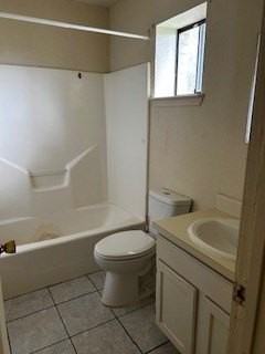 942 Colorado St - Photo 6 of 9