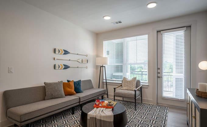 8440 Creekside Green Dr - Photo 2 of 10