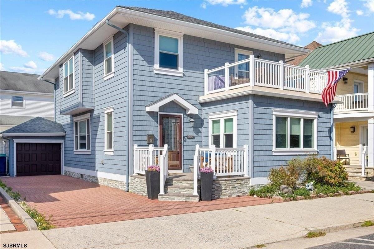 12 S Jerome Ave - Photo 2 of 49