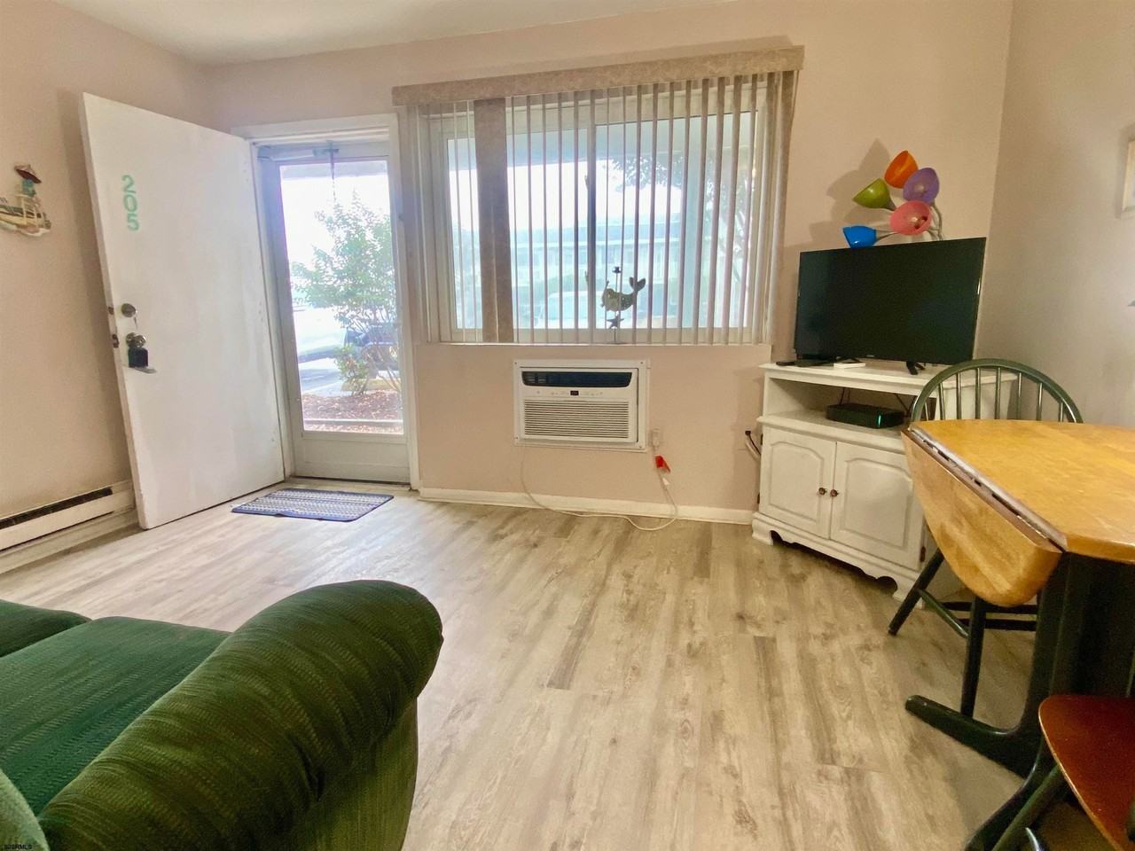 212 W Brigantine Ave #205 - Photo 6 of 13