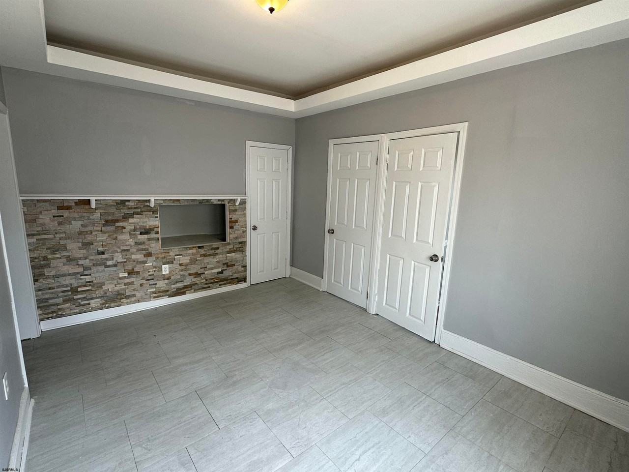 219 Oriental Ave #2 - Photo 2 of 15