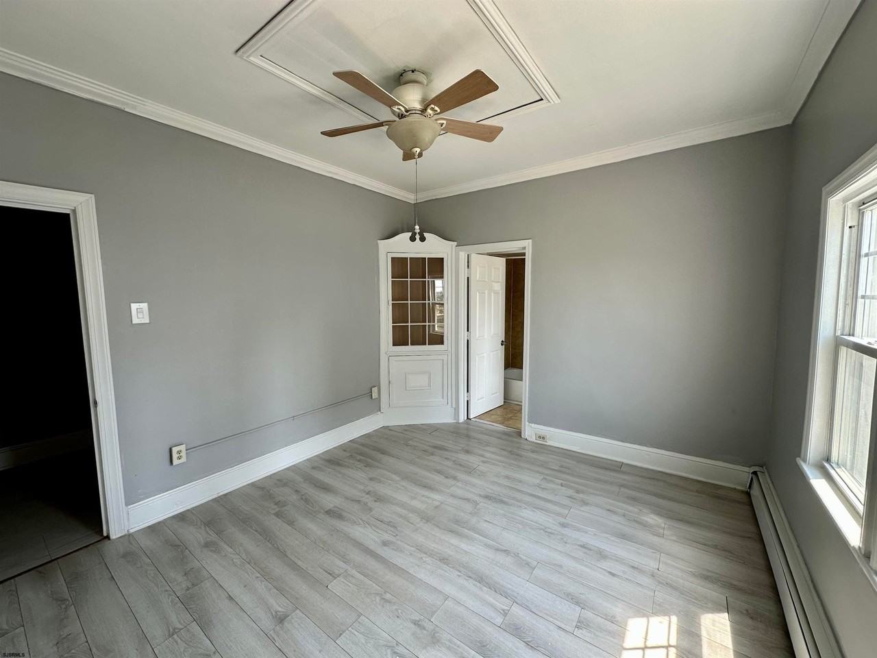 219 Oriental Ave #2 - Photo 7 of 15