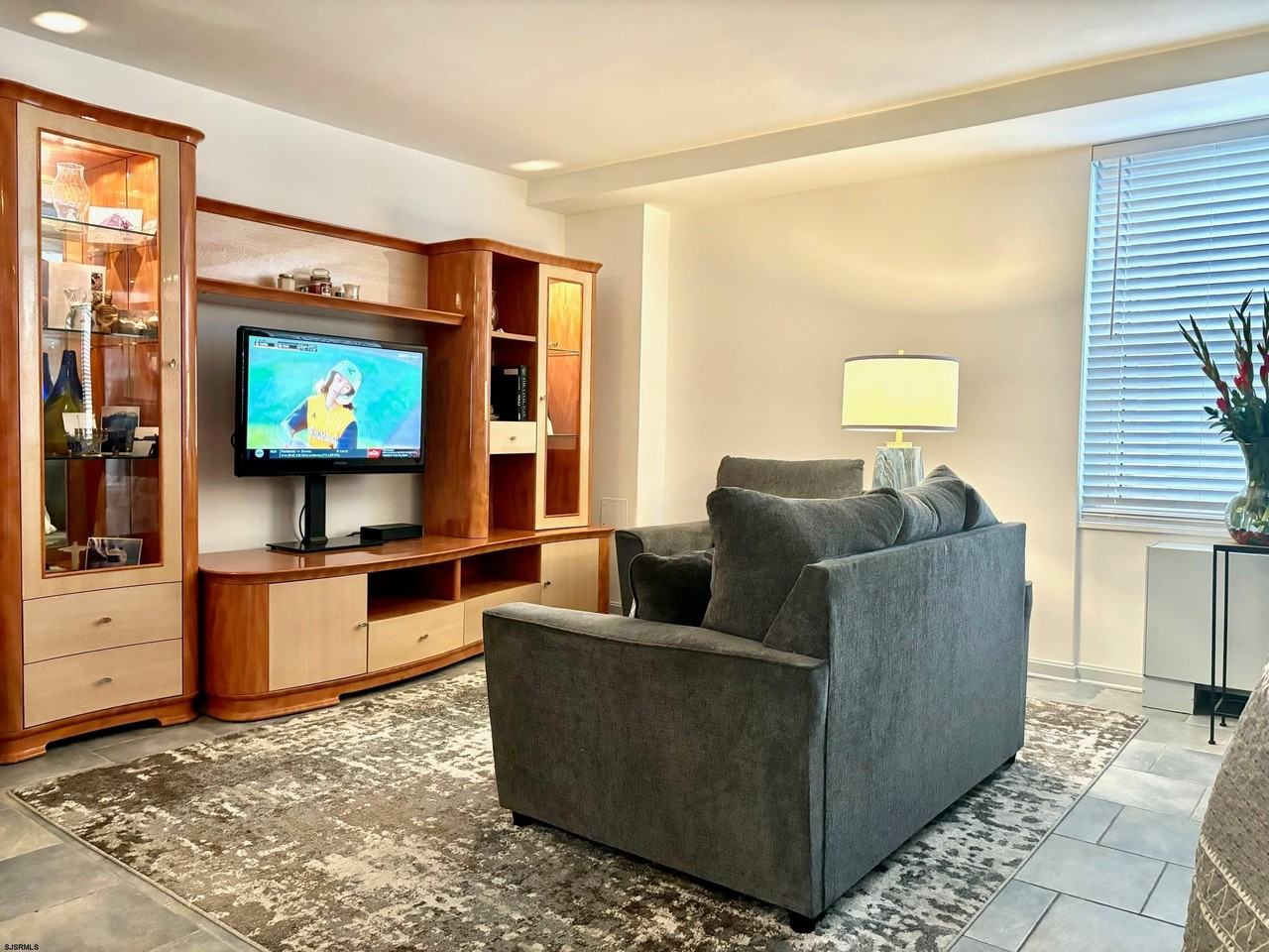 101 S Plaza Pl #414 - Photo 6 of 23