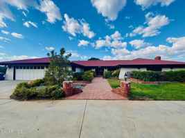 featured image of 527 Westlake Dr